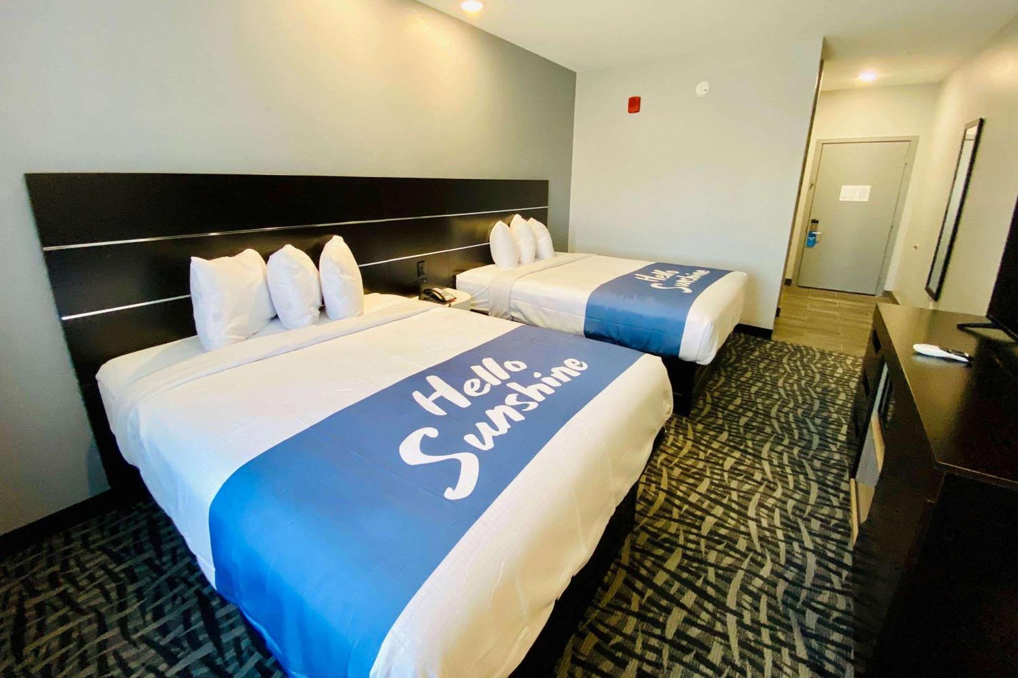 Days Inn & Suites By Wyndham Horn Lake - Memphis Graceland Экстерьер фото