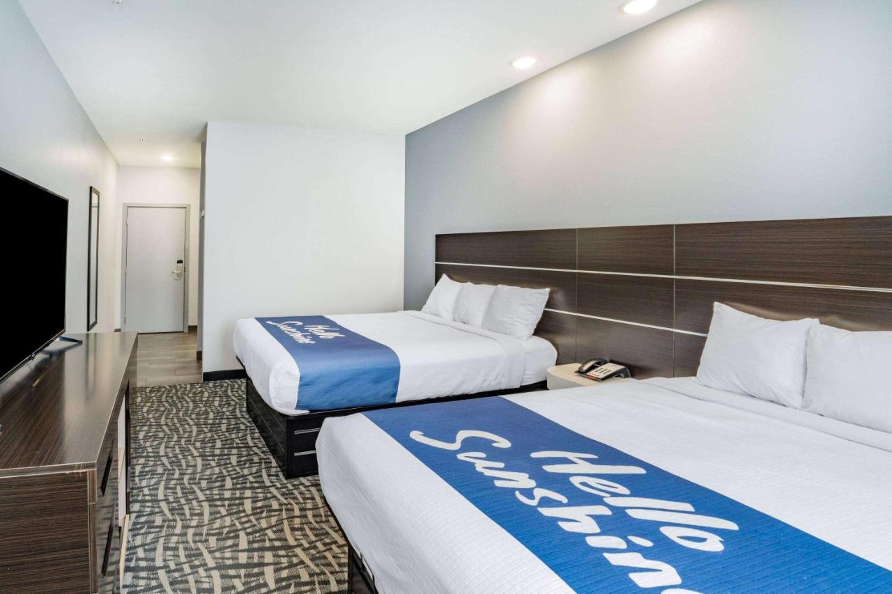 Days Inn & Suites By Wyndham Horn Lake - Memphis Graceland Экстерьер фото